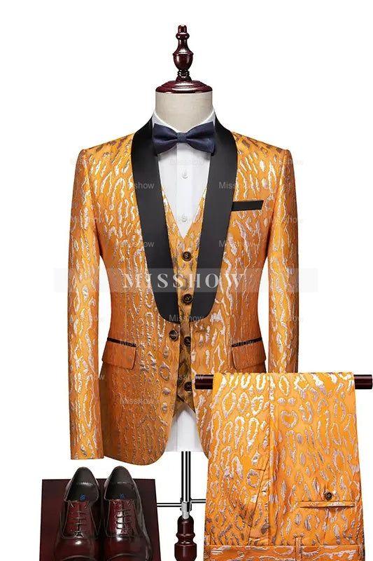 Gold Shawl Collar Three-Piece New Jacquard Wedding Suit Arrival