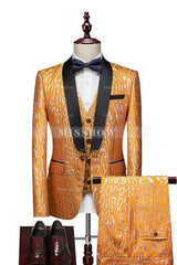 Gold Shawl Collar Three-Piece New Jacquard Wedding Suit Arrival