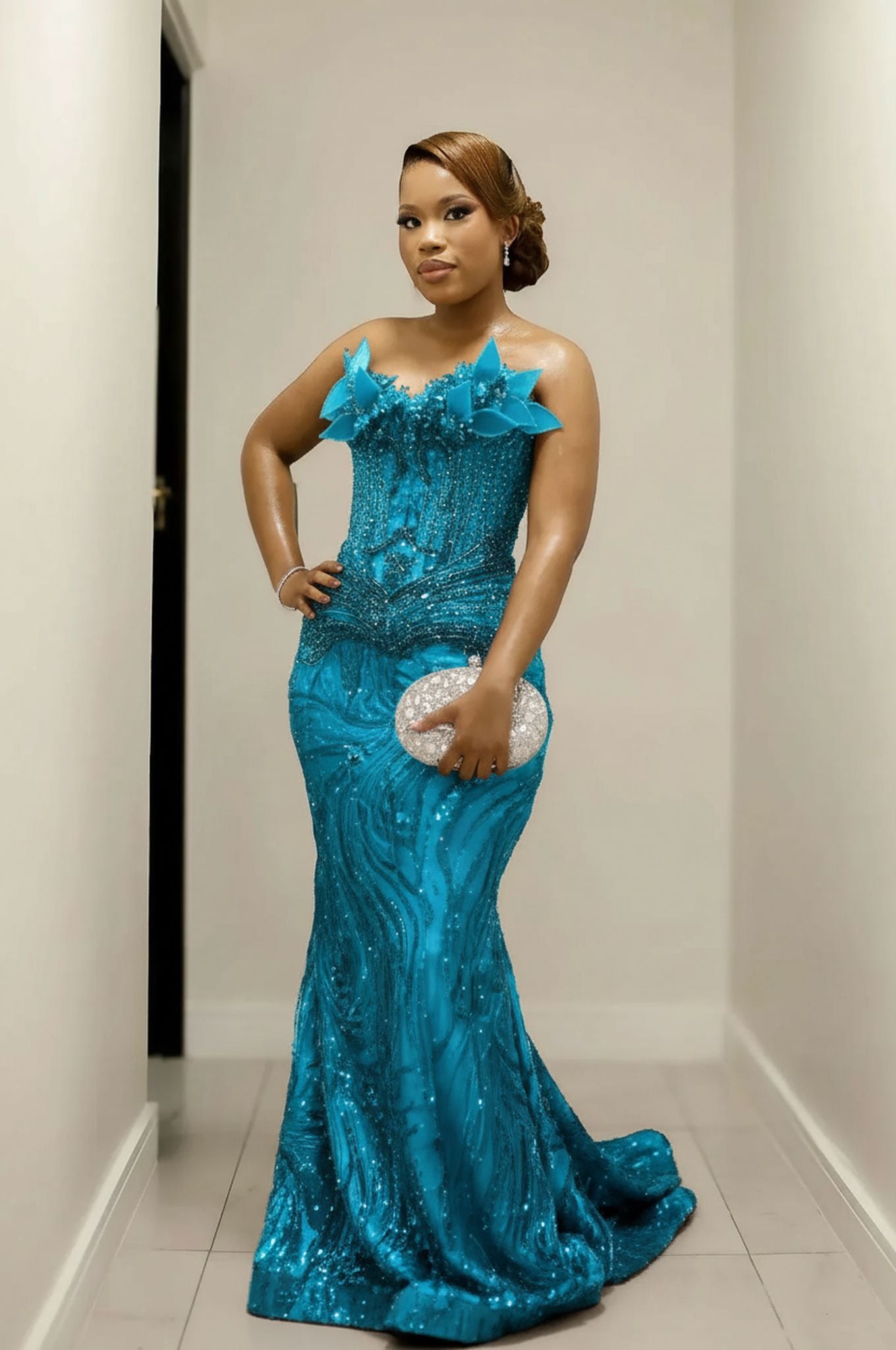 Gorgeous Long Burgundy Mermaid Strapless Beaded Sleeveless Prom Dress