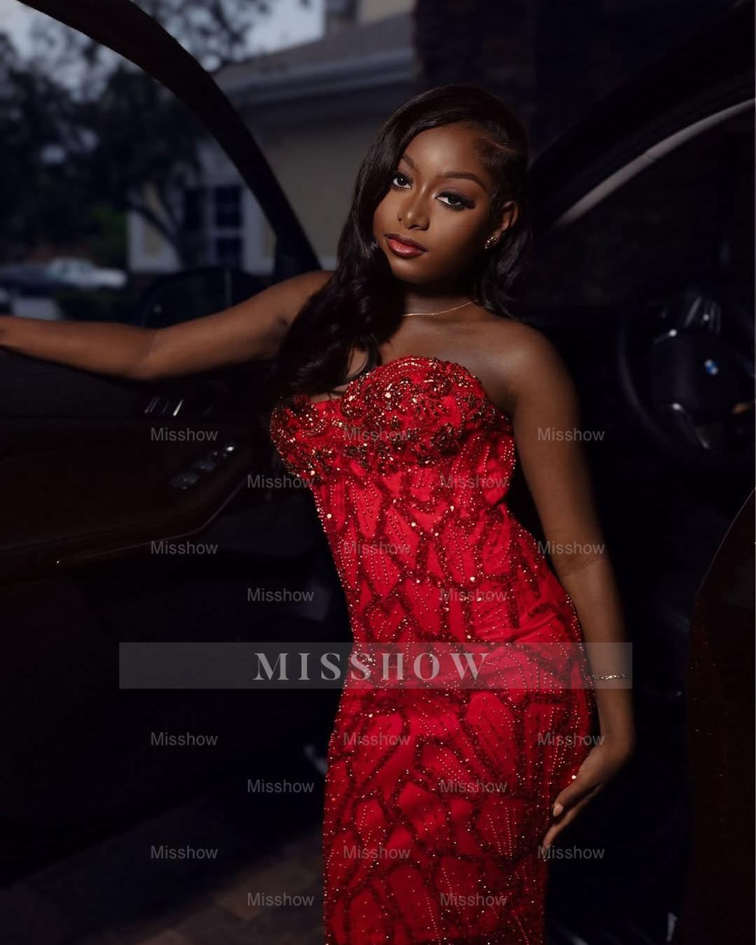 Gorgeous Long Mermaid Red Strapless Lace Prom Dress with Veil