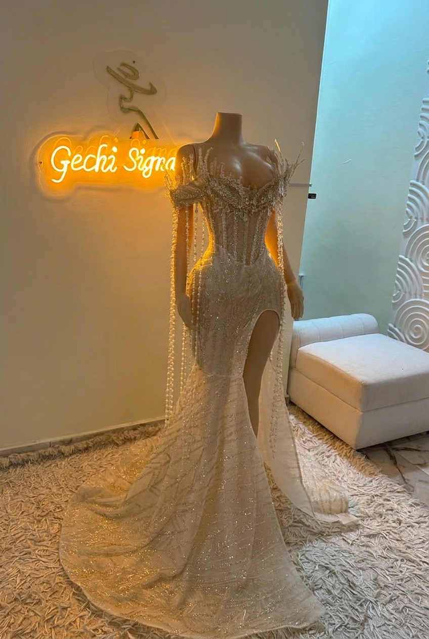 Champagne off-the-shoulder split-front mermaid prom dress