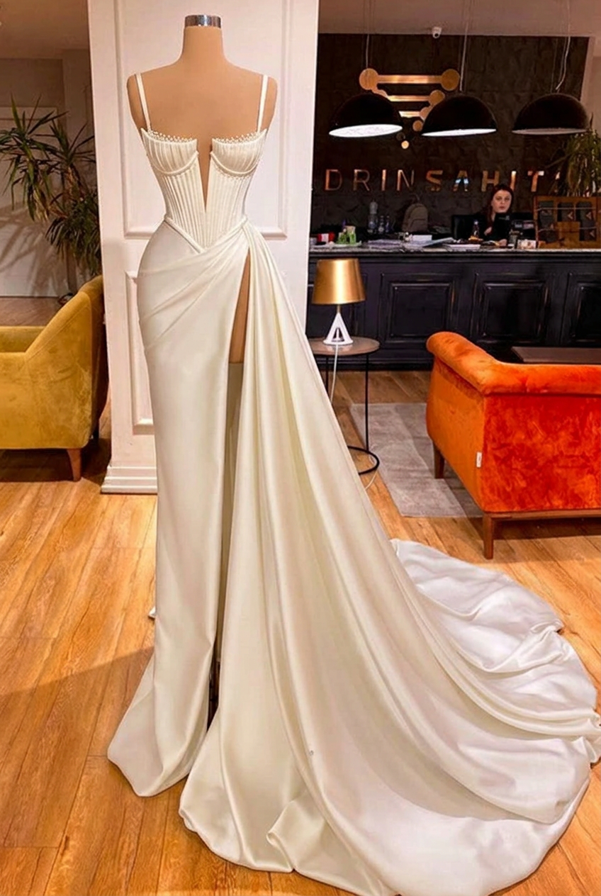 Ivory sweetheart split-front mermaid prom dress