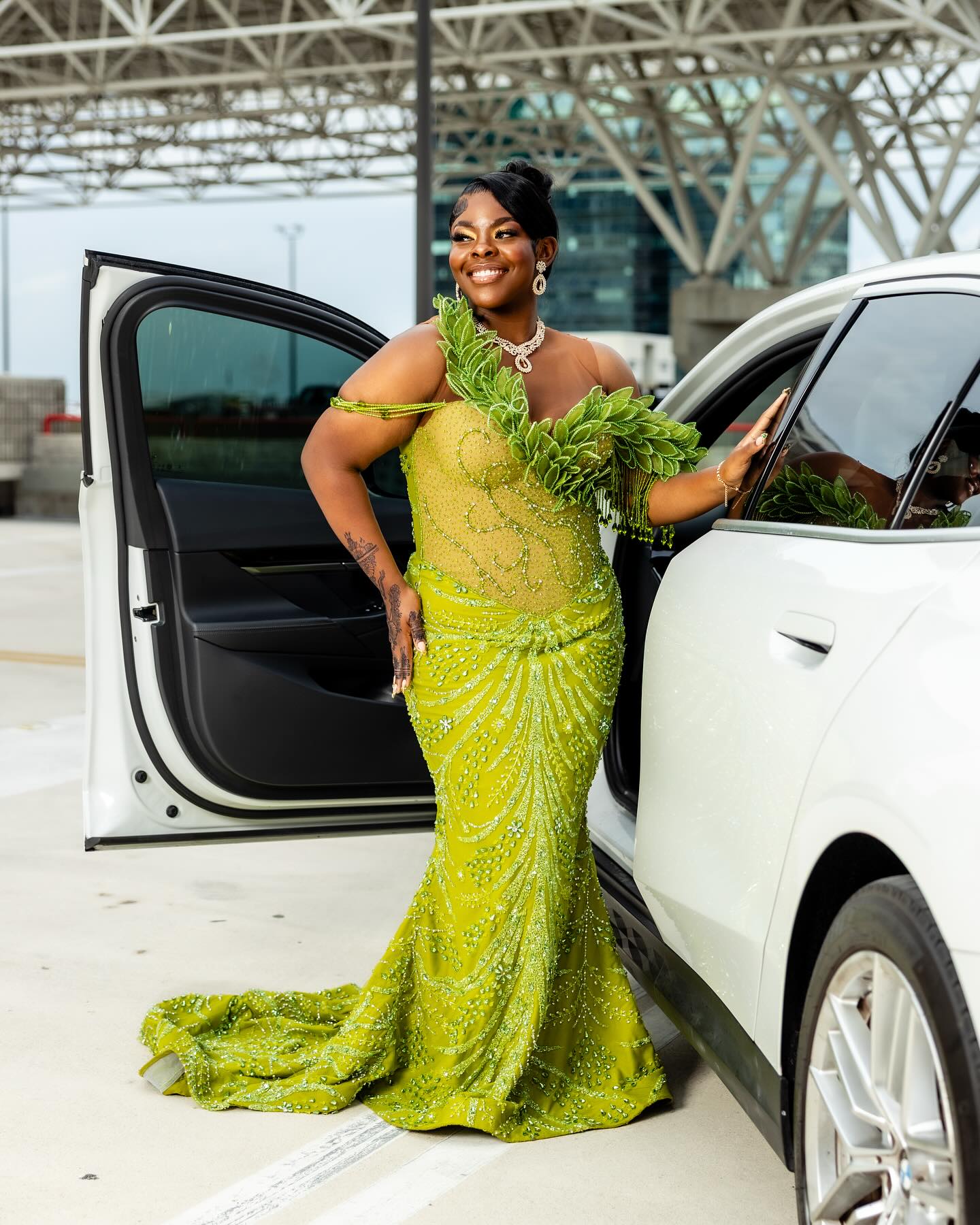 Green Plus Size Mermaid Prom Dress Strapless Sweetheart Sheer Illusion Corset One Shoulder 3D Green Leaf Applique Green Bugle Bead Fringe Tassel Silver Radial Scroll Vine Beading 3D Micro Floral Rhinestone Sweep Train Gown