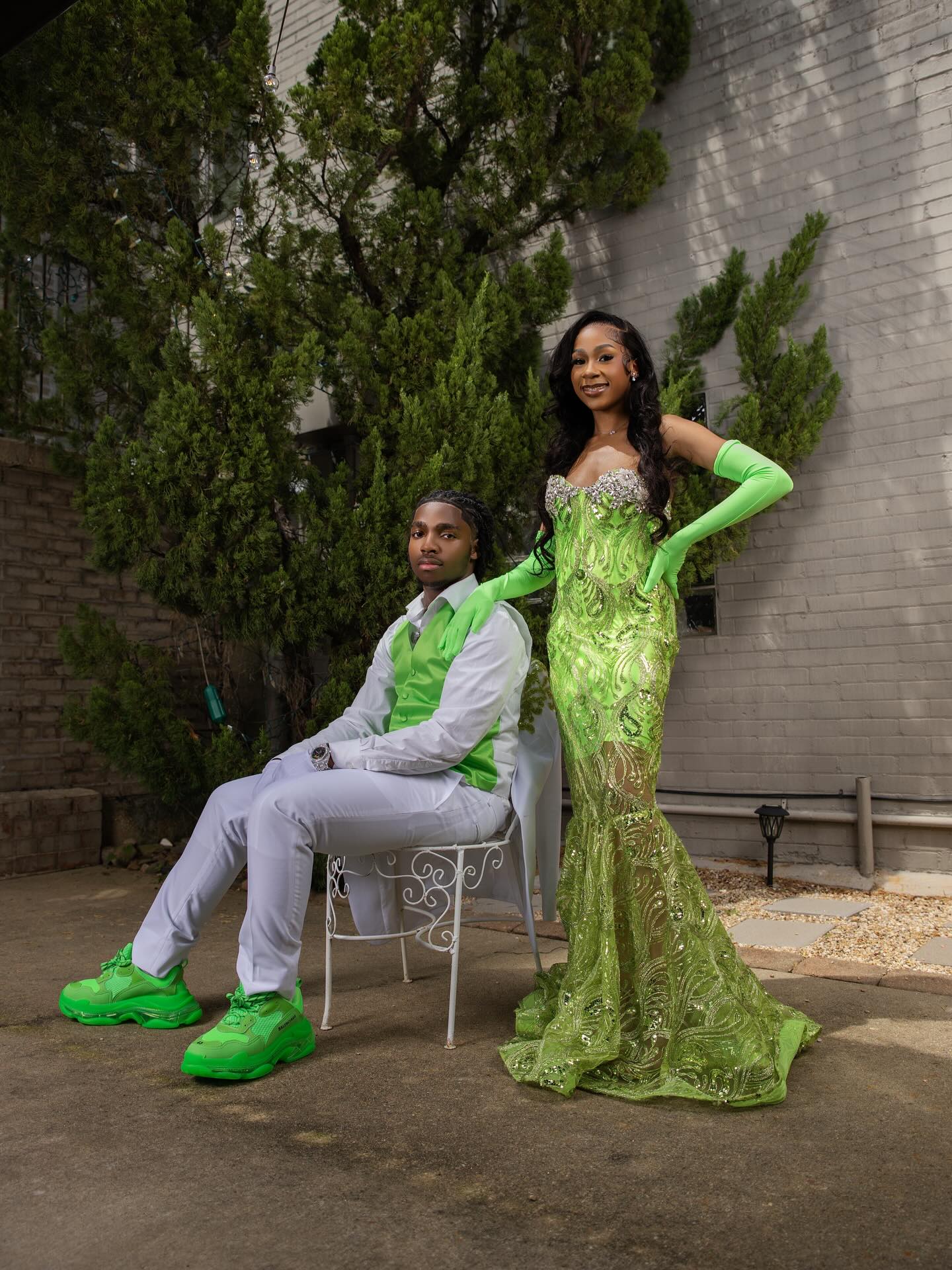 Green Strapless Sequined Prom Dress Sheer Mermaid Gown with Veil