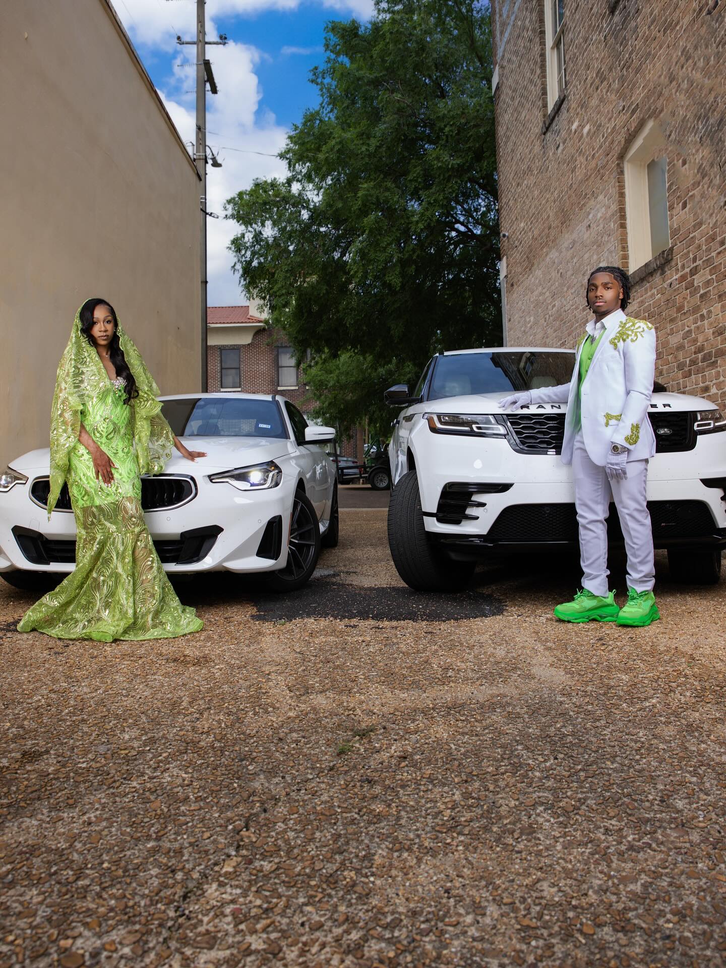 Green Strapless Sequined Prom Dress Sheer Mermaid Gown with Veil