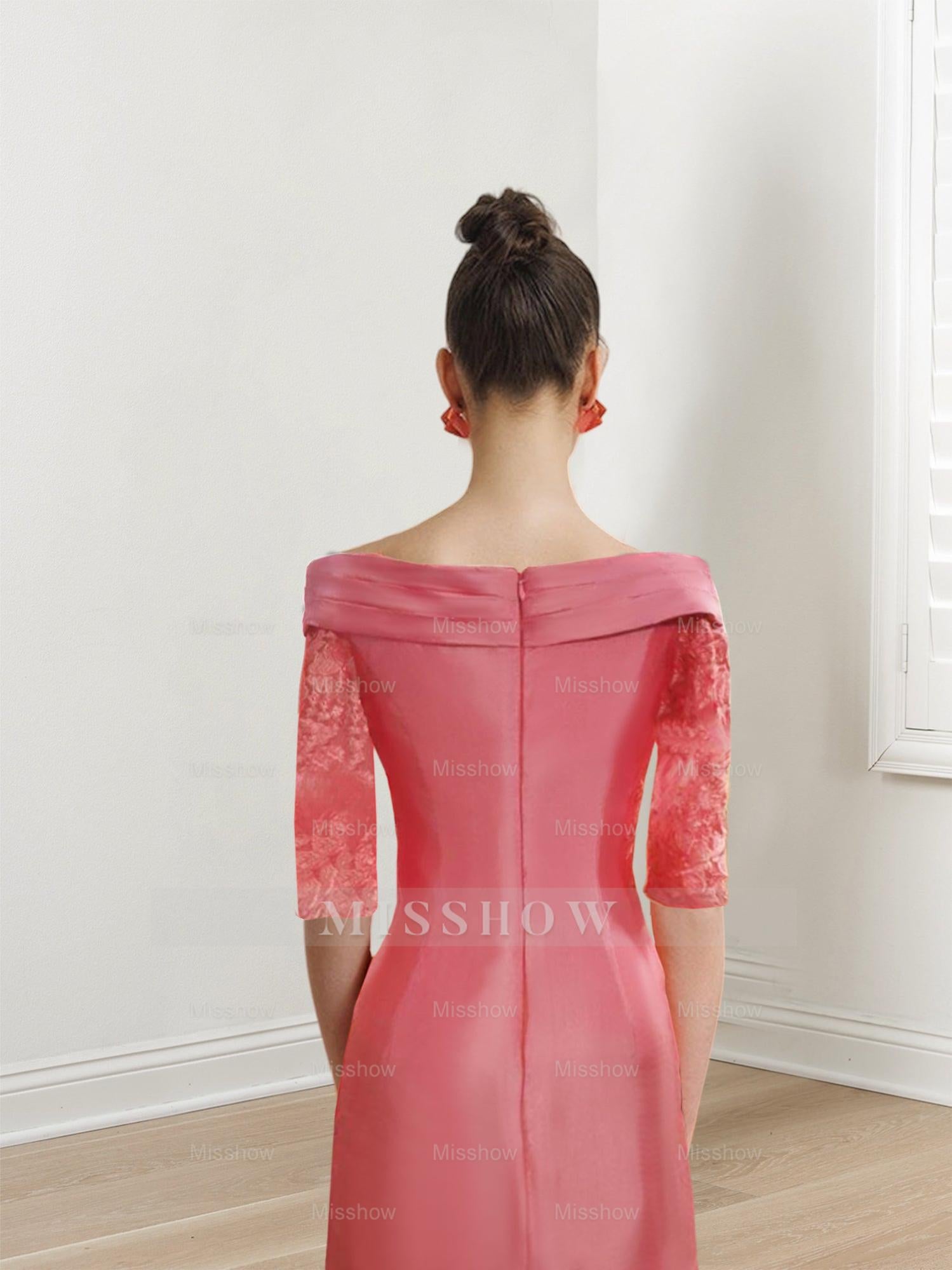 Half-Sleeve Knee-Length Sheath/Column Mother of the Bride Dress with Ruching and Appliques