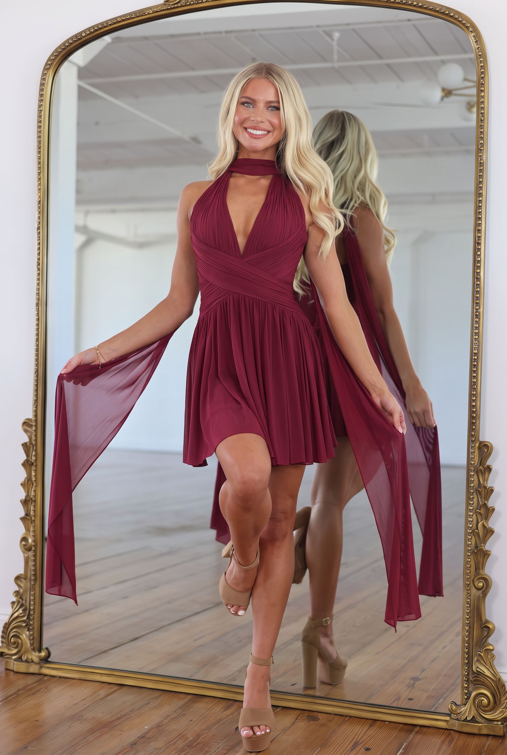 Halter Choker Deep V Neck Ruched Chiffon Homecoming Dress A-Line Mini Cape Streamer Open Back