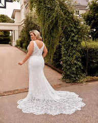 Ivory All-Over Lace Mermaid Wedding Dress V-neck Sleeveless Open Back Cathedral Train Plus Size Bridal Gown
