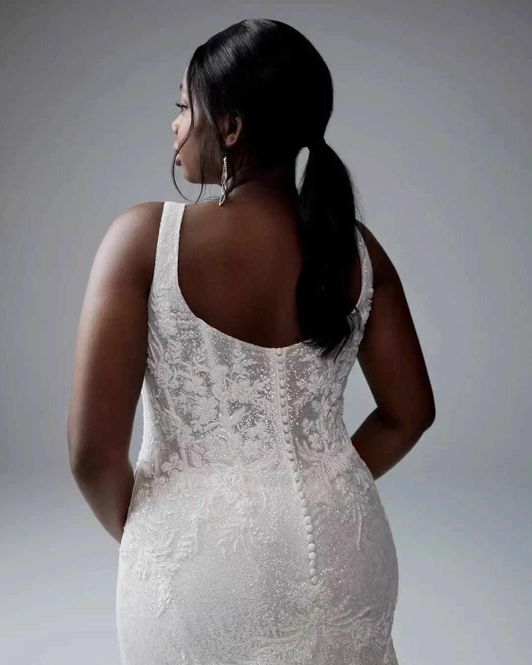 Ivory Glitter Lace Applique Plus Size Mermaid Wedding Dress Square Neck Sleeveless Covered Buttons Cathedral Train Bridal Gown