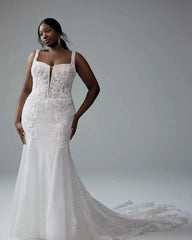 Ivory Glitter Lace Applique Plus Size Mermaid Wedding Dress Square Neck Sleeveless Covered Buttons Cathedral Train Bridal Gown