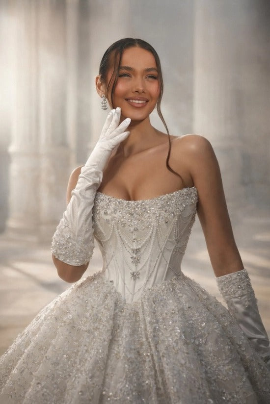 Ivory Glitter Lace Ball Gown Wedding Dress Strapless Sweetheart Crystal Chain Beading Corset Princess Bridal Gown with Royal Train
