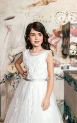 Ivory Lace Applique Flower Girl Dress Scoop Neck Sleeveless Sash V-Back Glitter Tulle A-Line Flower Girl Dress