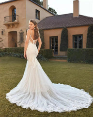 Ivory Lace Applique Mermaid Wedding Dress Spaghetti Straps Sleeveless Open Back Chapel Train Bridal Gown