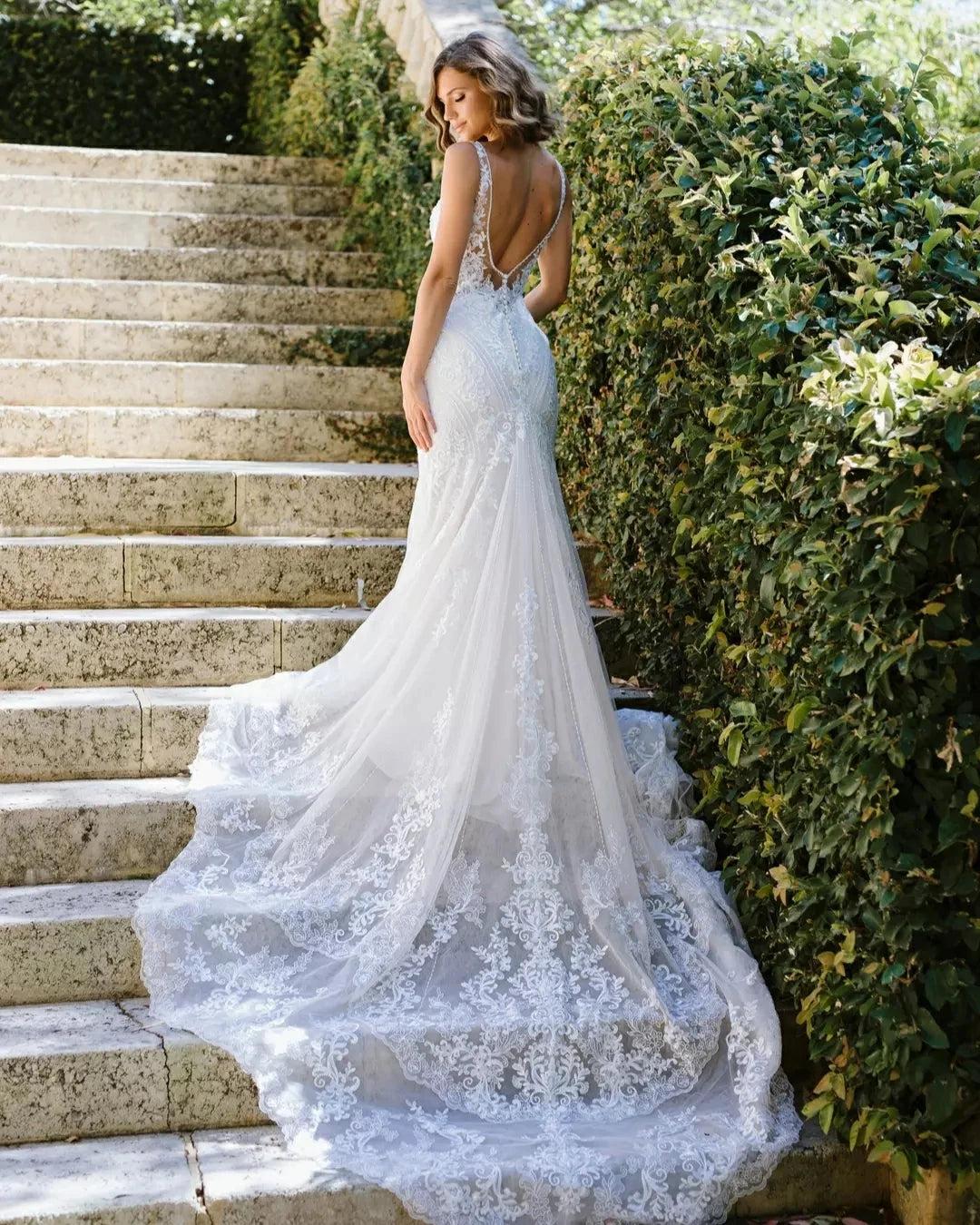Ivory Lace Applique Mermaid Wedding Dress V-Neck Sleeveless Open Back Sweep Train Bridal Gown