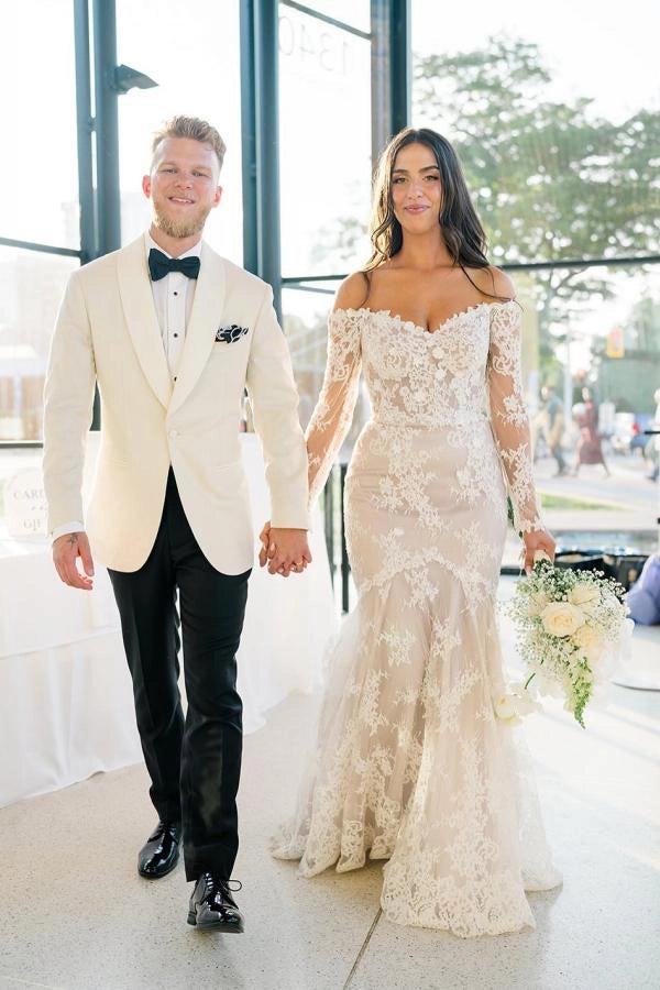 Ivory Mermaid Wedding Dress Off Shoulder Sweetheart Long Sheer Lace Sleeves Floral Lace Applique Romantic Bridal Gown with Chapel Train