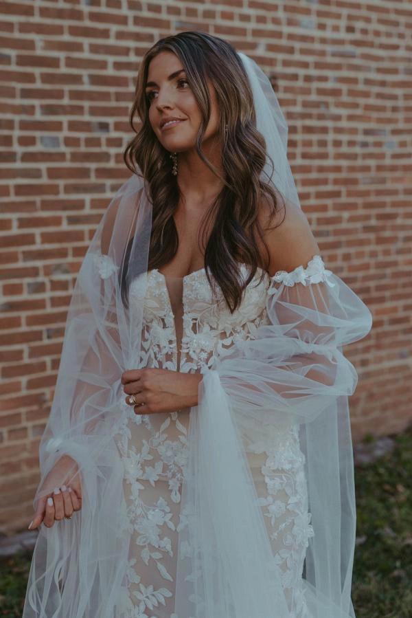 Ivory Mermaid Wedding Dress Sweetheart Deep V 3D Floral Lace Applique with Detachable Sheer Tulle Puff Long Sleeves Bow Tie Romantic Bridal Gown