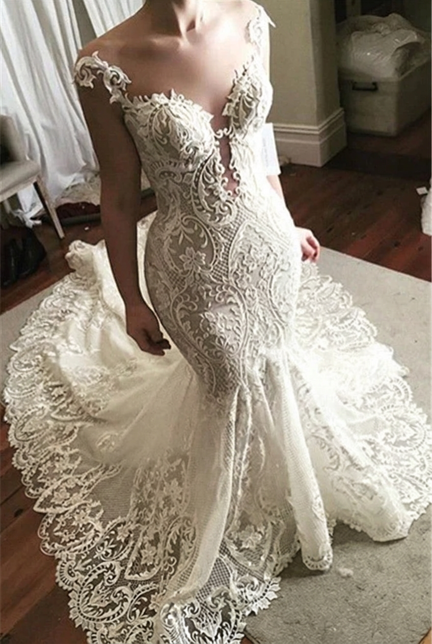 Ivory off-the-shoulder tulle mermaid wedding dress