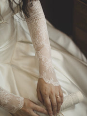 Lace Wedding Gloves with Pearls