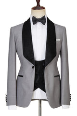 Light Gray Single Button Glossy Shawl Lapel Three-Piece Wedding Men’s Suits