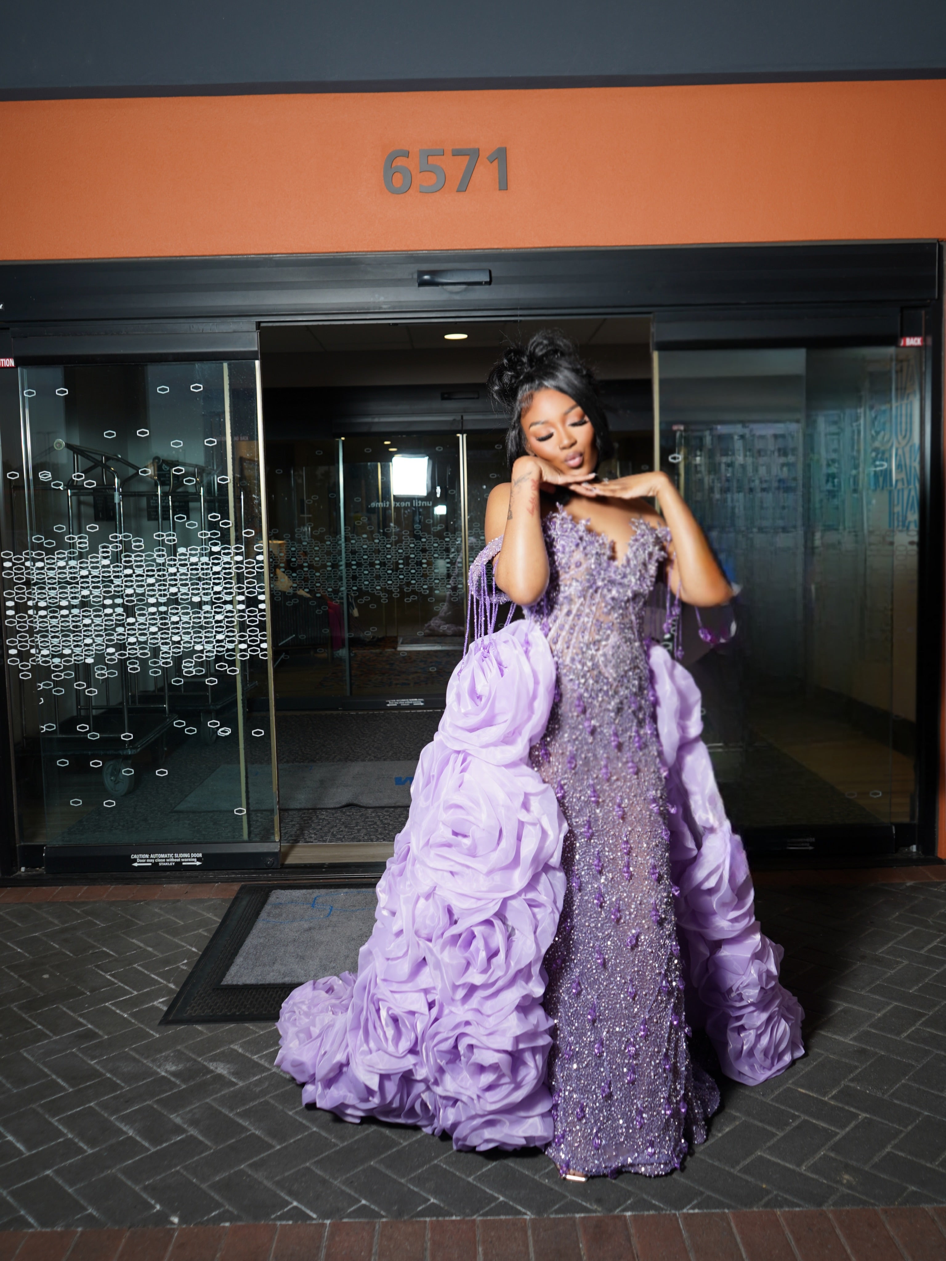 Lilac Crystal Beaded Mermaid Prom Dress Off Shoulder Sweetheart Illusion Bodice Crystal Tassel Straps 3D Ruffle Flower Skirt Sweep Train