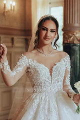 Luxurious Long White Scoop Neck A-line Tulle Lace Wedding Dress with Long Sleeves