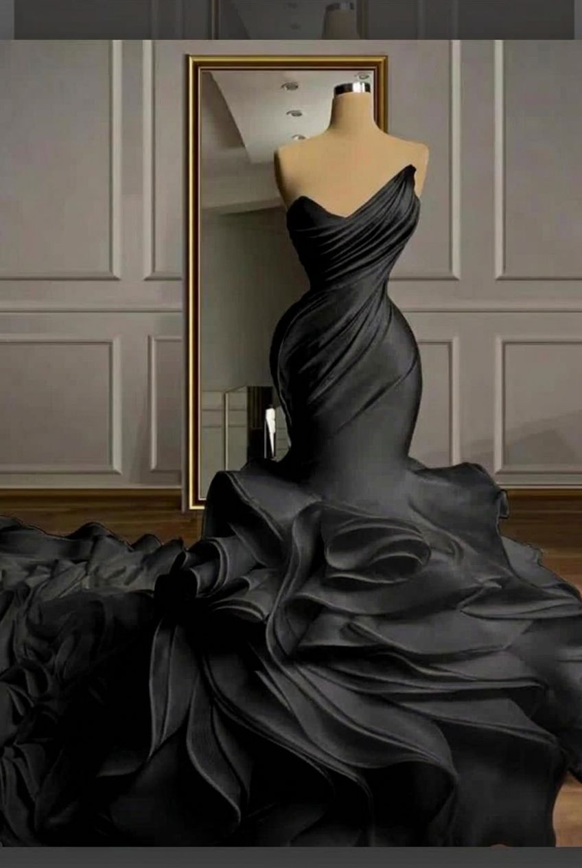 Black strapless ruffled mermaid wedding dress