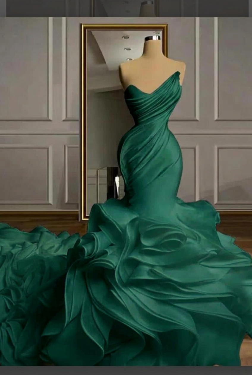 Dark green strapless ruffled mermaid wedding dress