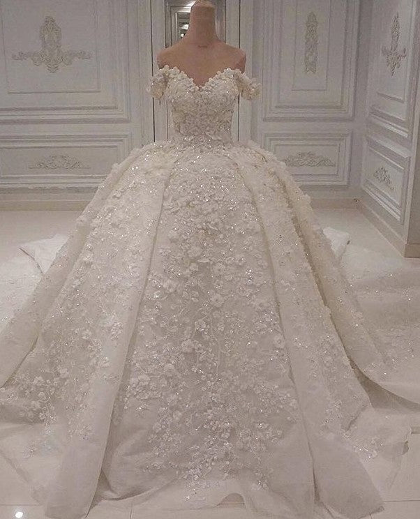 Luxury A-line Off-the-shoulder White Wedding Dresses V-neck Tulle Lace Bridal Gowns With Flowers