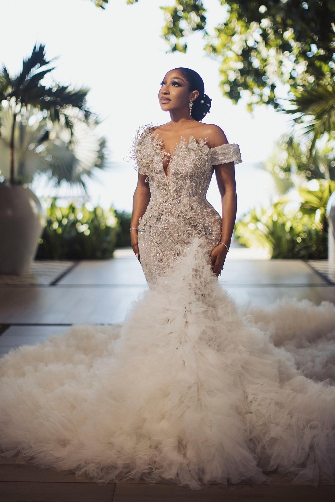 Luxury Long Mermaid Heavy Made Beaded Wedding Dress with Slit and Ruff –