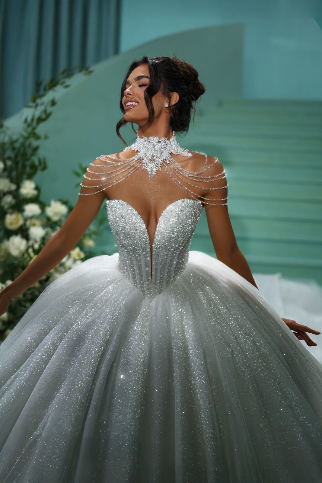 Luxury Long White Ball Gown Strapless Sequined Tulle Wedding Dress