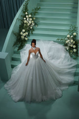 Luxury Long White Ball Gown Strapless Sequined Tulle Wedding Dress