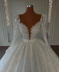 Luxury Princess A-line V-neck Lace Wedding Dresses With Long Sleeves