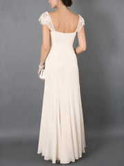 A Line Princess Scoop Sleeveless Mother Of The Bride Dresses With Lace Pleats