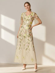 A Line Princess V Neck Short Sleeves Floral Mother Of The Bride Dresses With Embroidery
