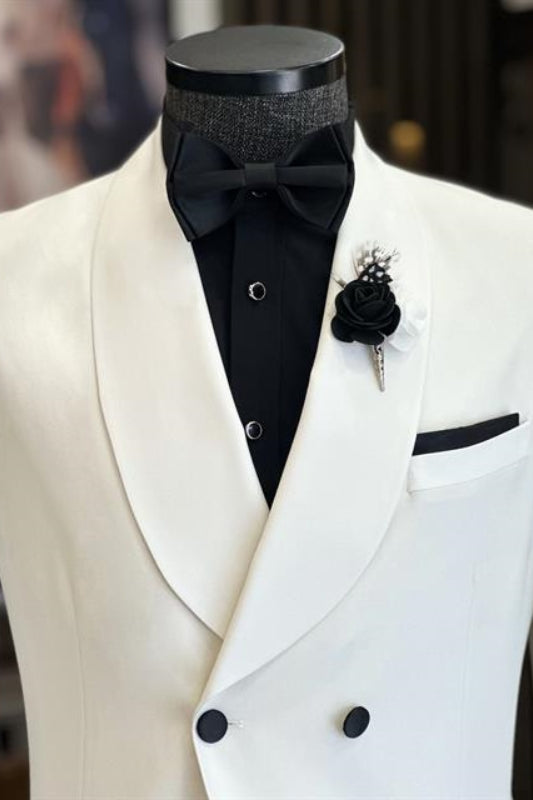 Minimalist White Shawl Collar Double Breasted Groom's Wedding Suit