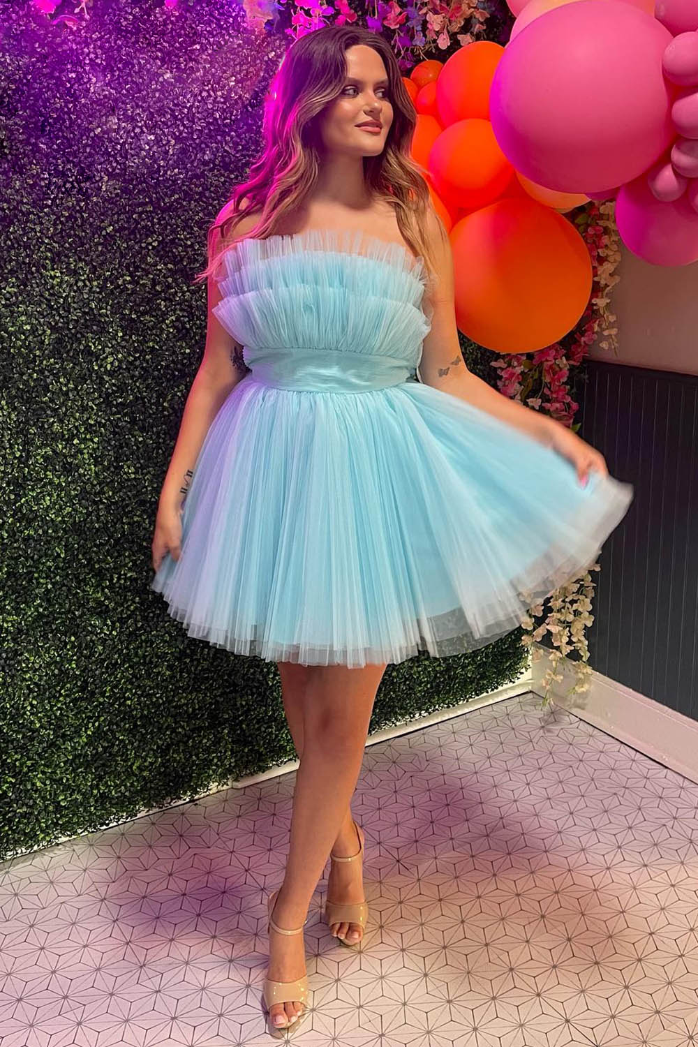 Misshow Black A-Line Detachable Long Sleeves Tulle Short Homecoming Dress/Mini Dress