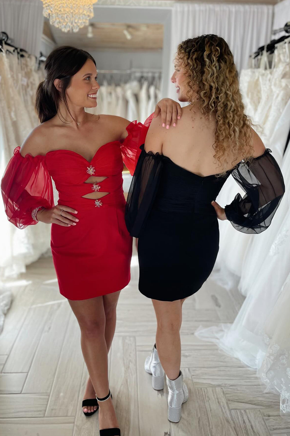 Misshow Black Off The Shoulder Sweetheart Bodycon Homecoming Dress/Mini Dress