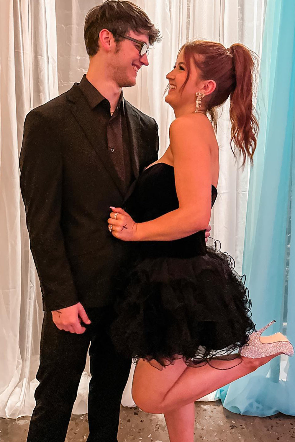 Misshow Black Sweetheart A Line Tiered Short Homecoming Dress/Mini Dress