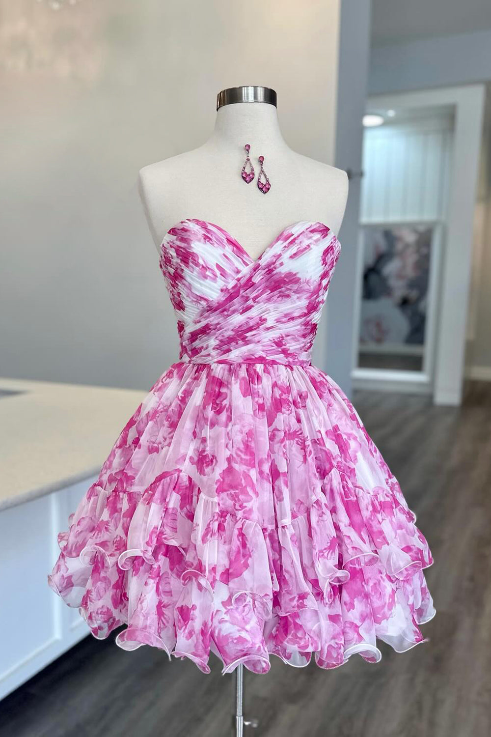 Misshow Blue Sweetheart A Line Printed Tiered Homecoming Dress/Mini Dress
