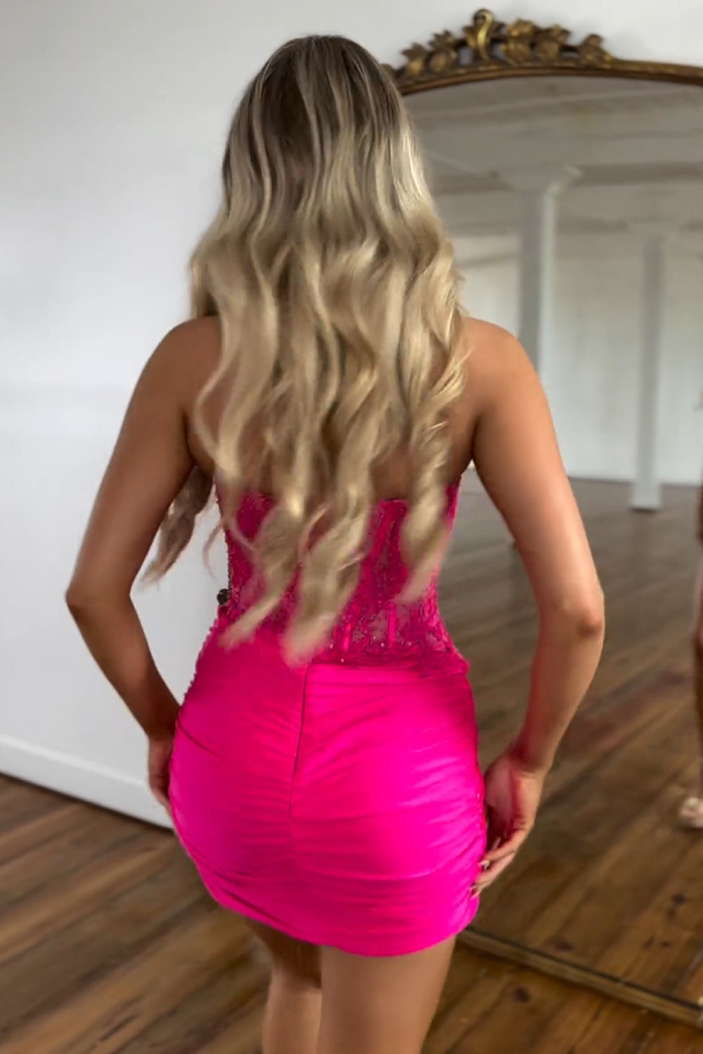 Misshow Corset Lilac Strapless Sequins Short Tight Homecoming Dress/Mini Dress with Appliques