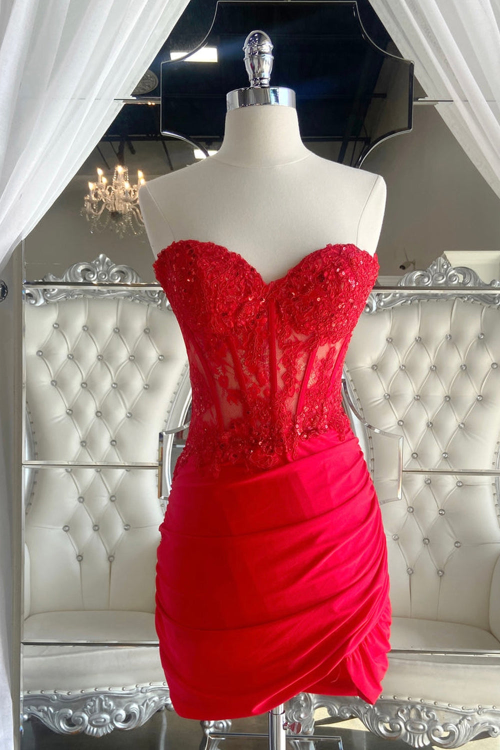 Misshow Corset Lilac Strapless Sequins Short Tight Homecoming Dress/Mini Dress with Appliques