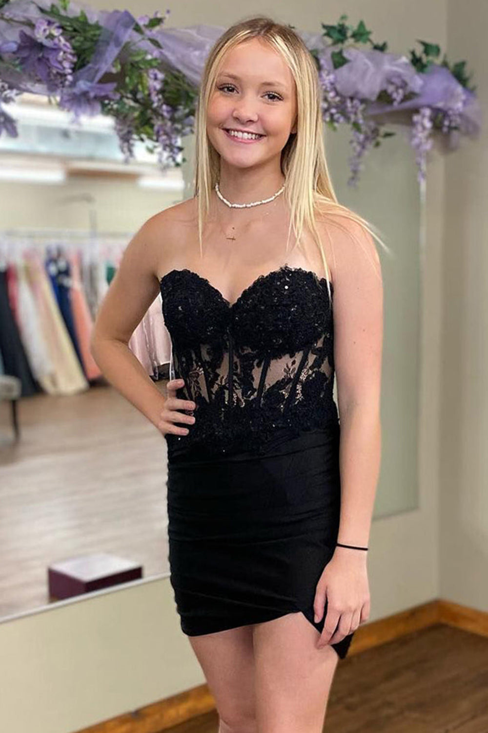 Misshow Corset Lilac Strapless Sequins Short Tight Homecoming Dress/Mini Dress with Appliques