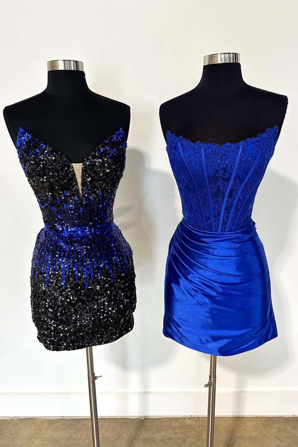 Misshow Dark Green Detachable Long Sleeves Satin Corset Tight Short Homecoming Dress/Mini Dress (Gloves not Included)