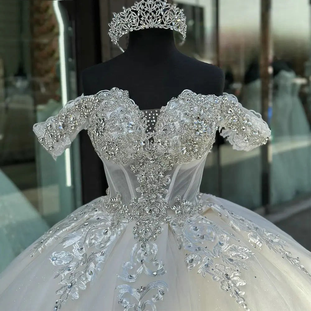 Misshow Exquisite Off-Shoulder Ball Gown Lace Appliques & Beaded Tulle Quinceanera Dress for Princess-Themed Sweet 16 & Birthday Celebrations