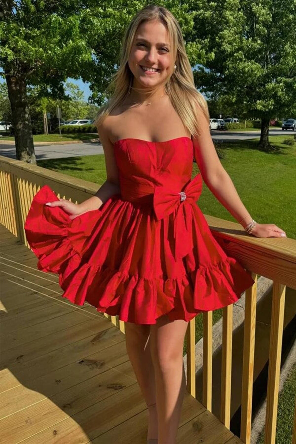 Misshow Fluffy Fuchsia Strapless A Line Tiered Short Homecoming Dress/Mini Dress with Bow
