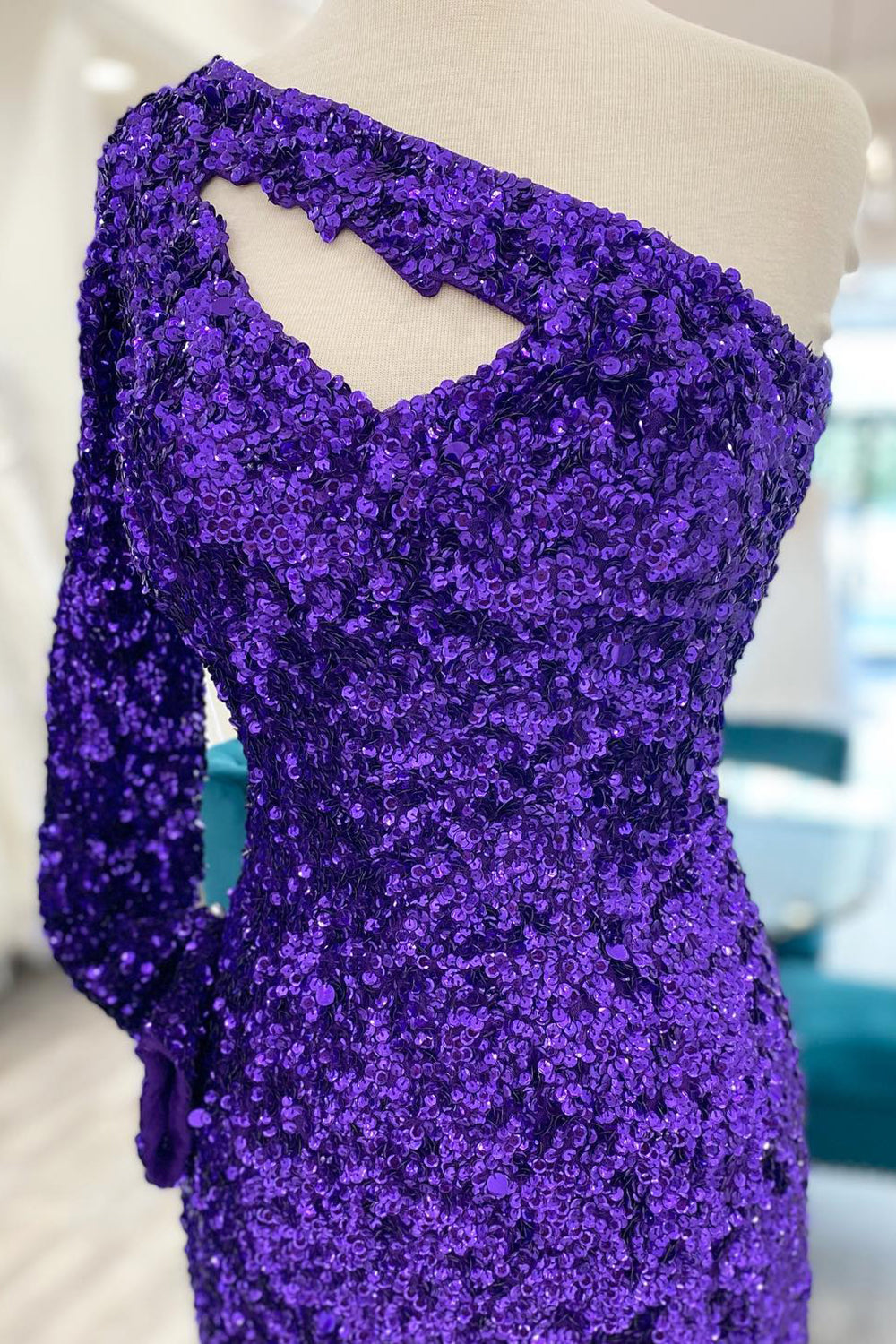 Misshow Golden Cut Out Open Back One Shoulder Sequins Homecoming Dress/Mini Dress