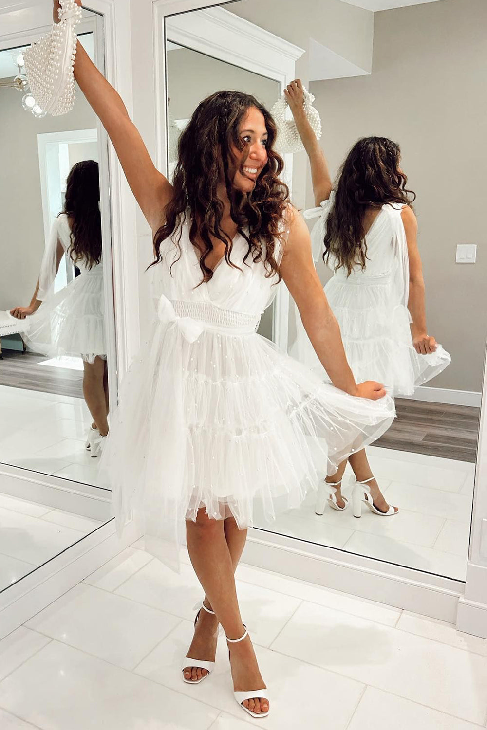 Misshow Light Blue A-Line Tulle Tiered Short Homecoming Dress/Mini Dress with Pearls