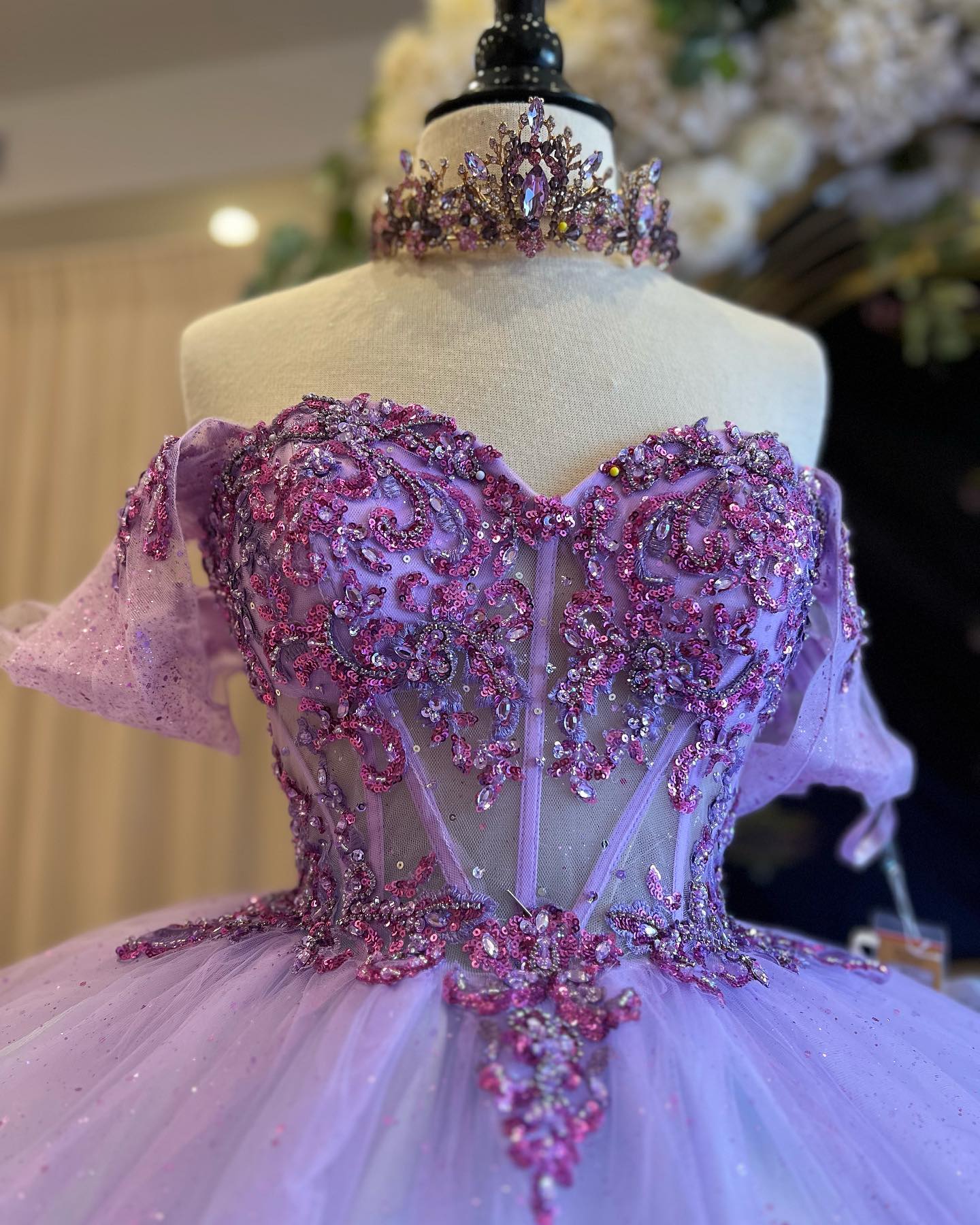 Misshow Lilac Tulle Quinceanera Dress Off-Shoulder Ball Gown with Sequins Beaded Floral Lace Appliques for Sweet 16 & Birthday Parties