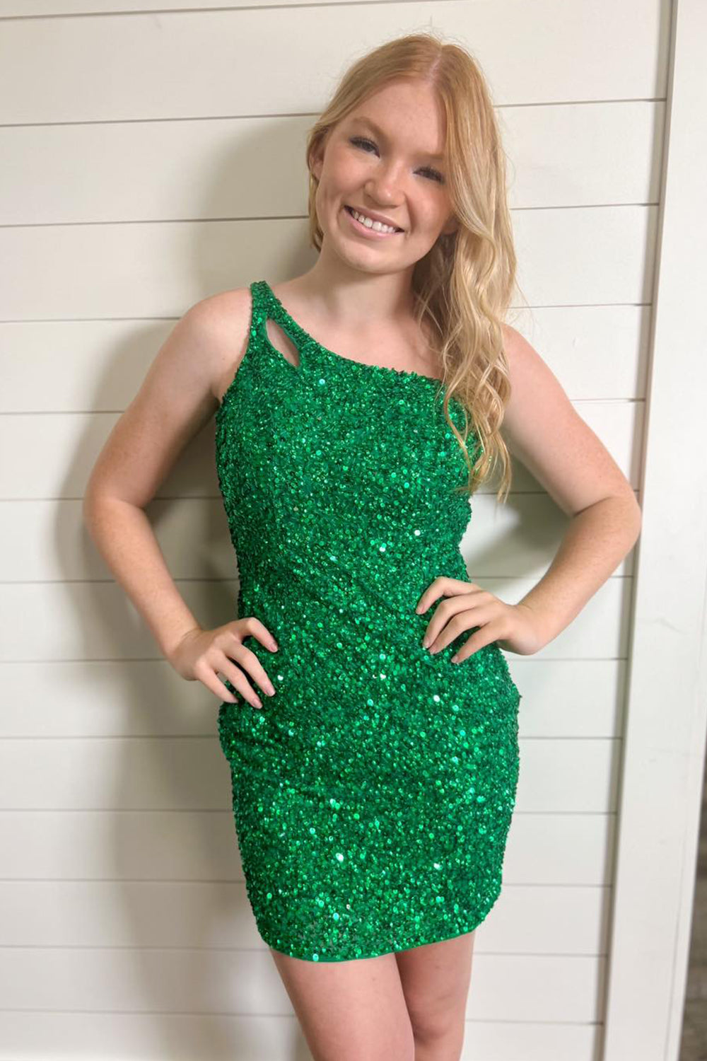 Misshow Orange Open Back One Shoulder Sequins Tight Homecoming Dress/Mini Dress
