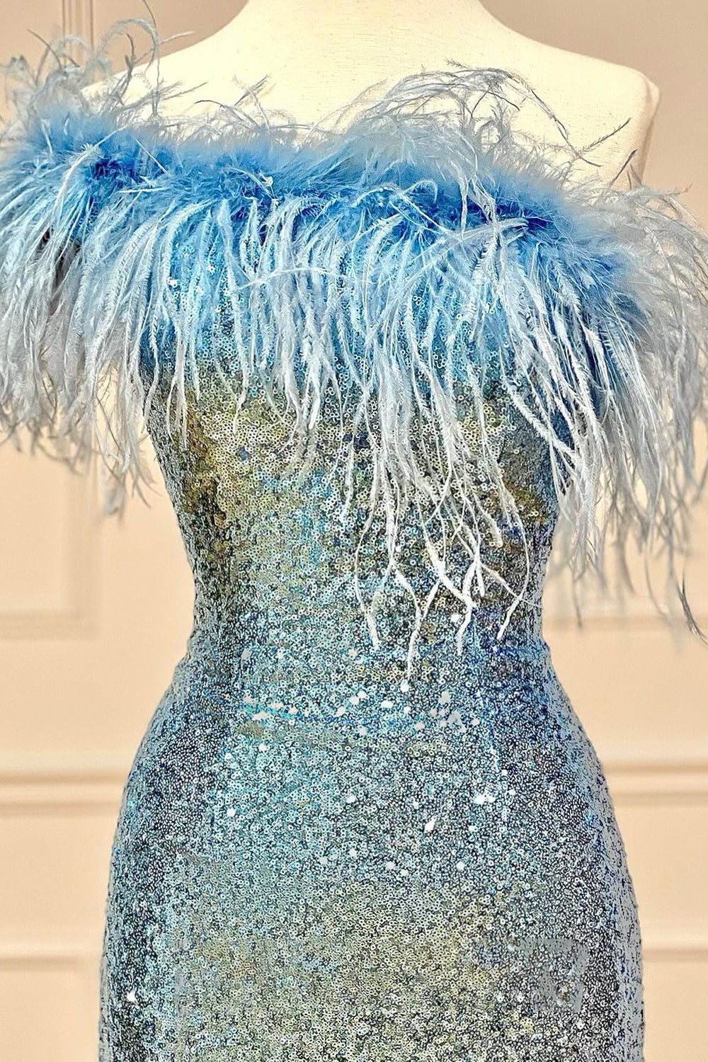 Misshow Pink Sparkly Tight Sequins Homecoming Dress/Mini Dress with Feathers